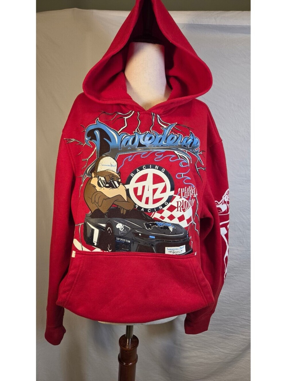 Mens size small vintage taz hoodie